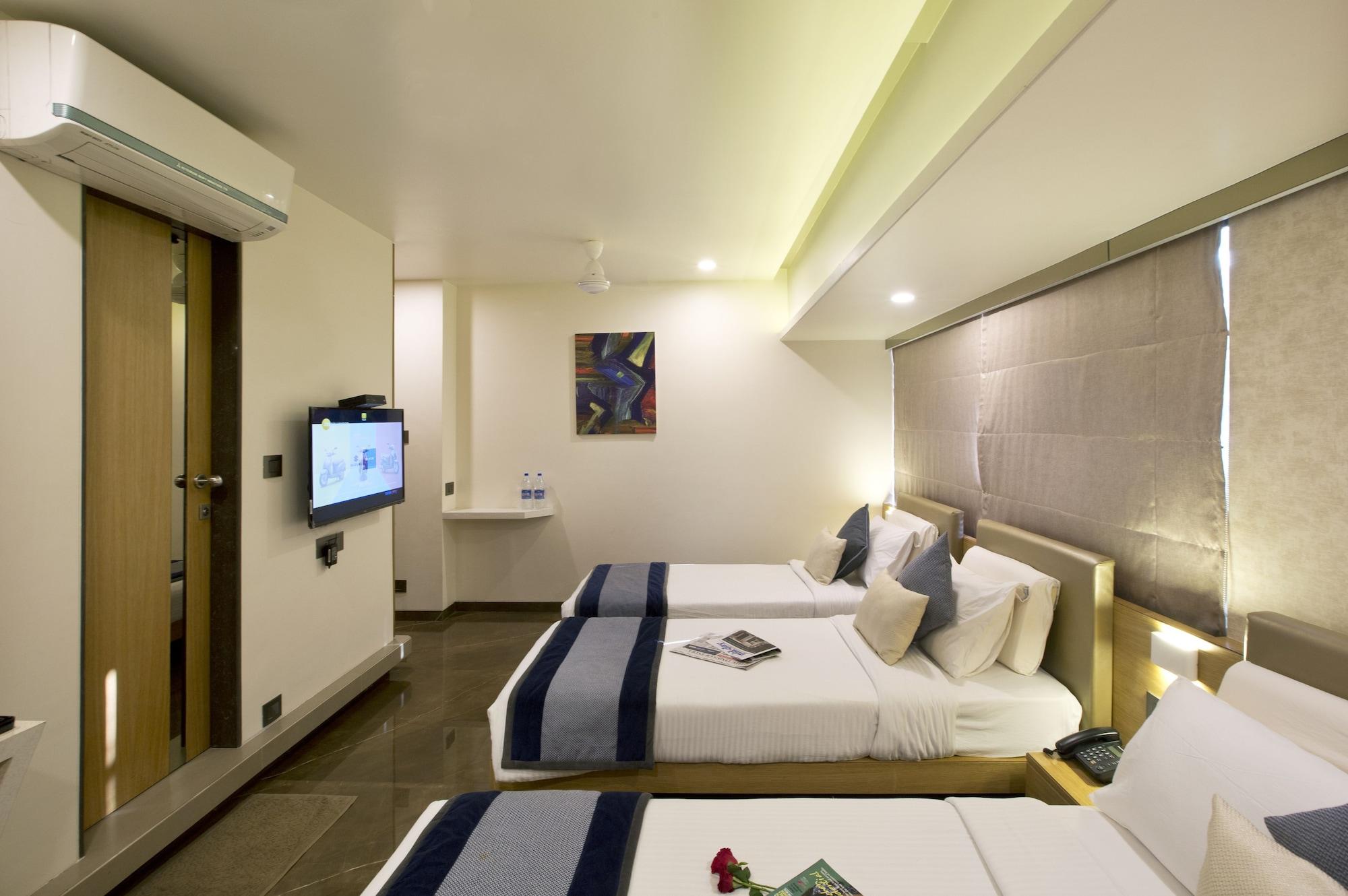 Hotel Planet Residency Bombay Esterno foto