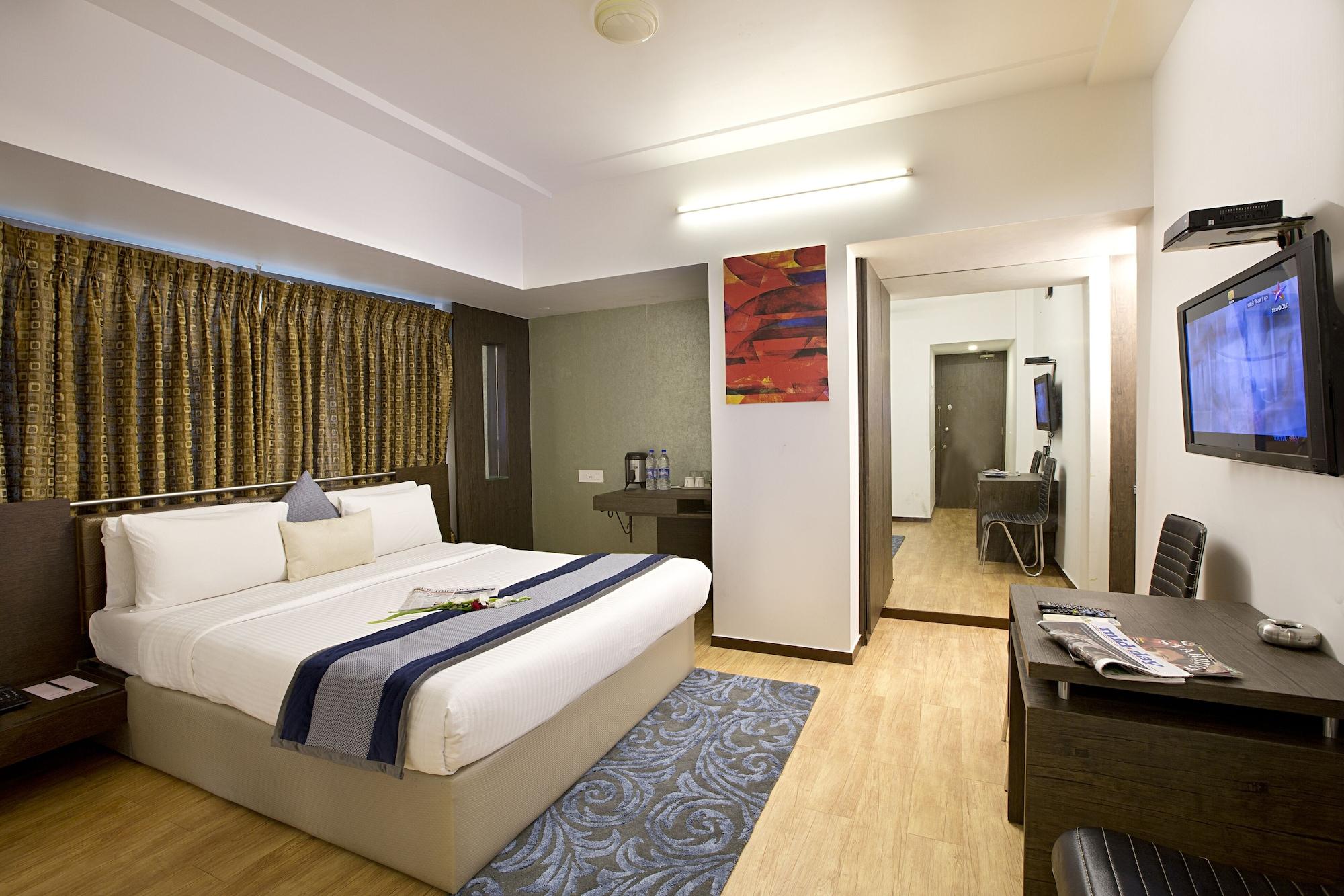 Hotel Planet Residency Bombay Esterno foto
