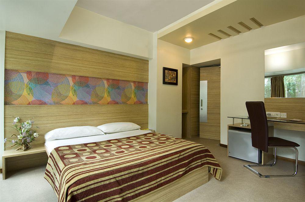 Hotel Planet Residency Bombay Esterno foto